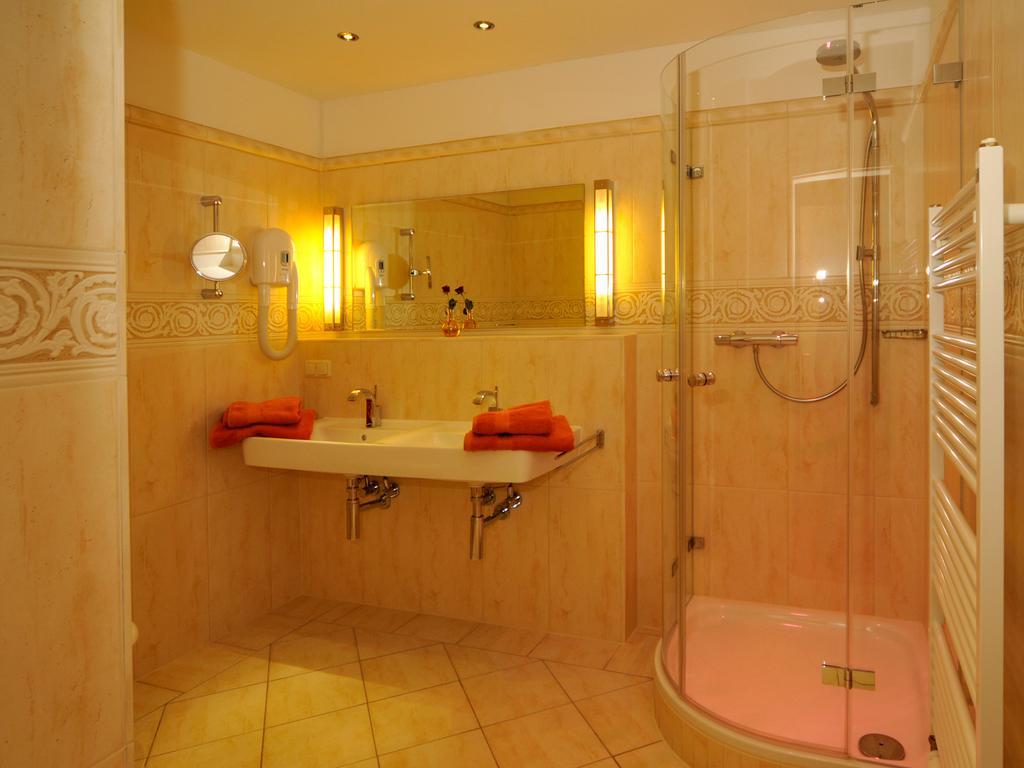 Hotel Seeschloesschen Ховахт Стая снимка