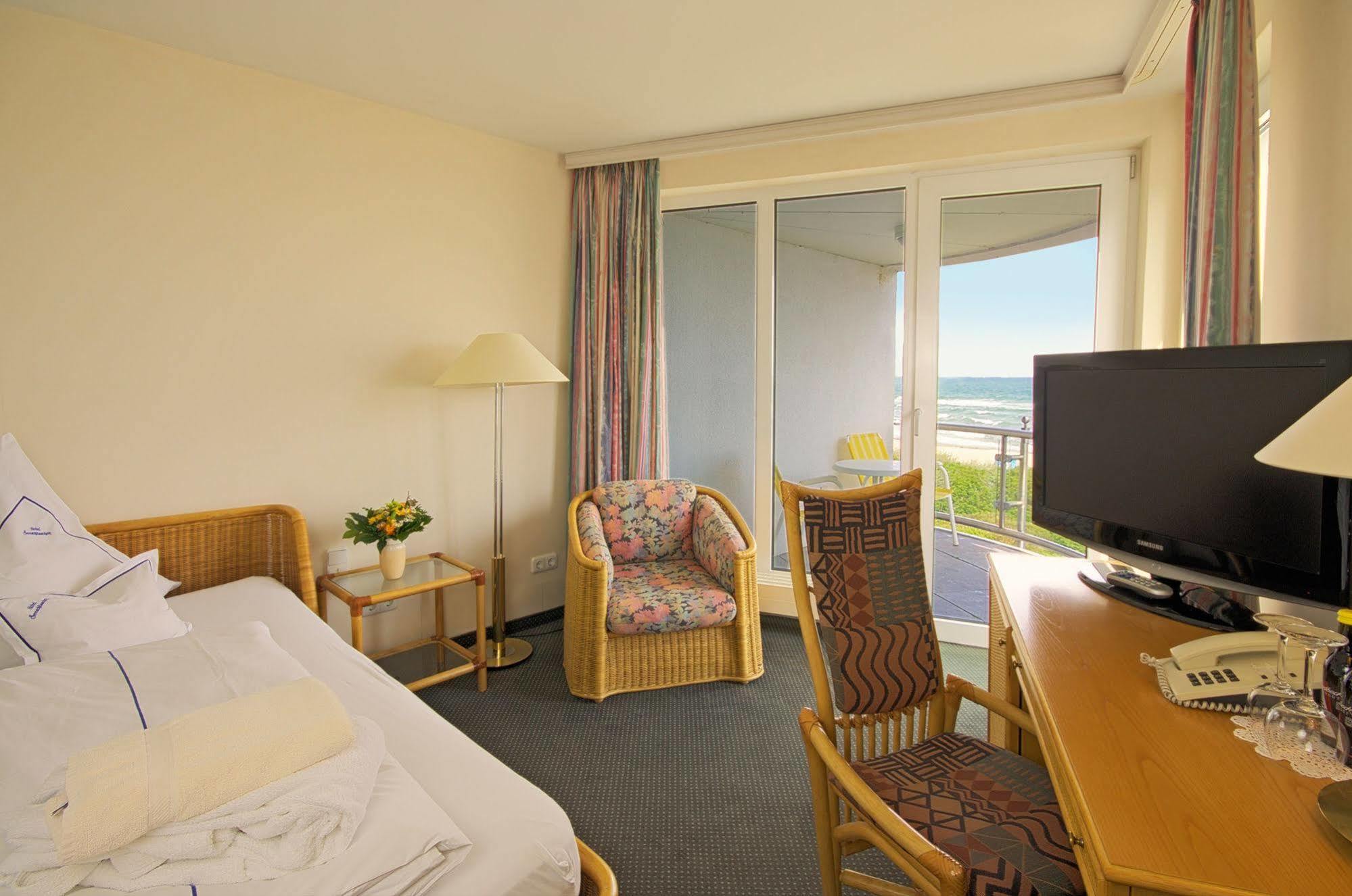 Hotel Seeschloesschen Ховахт Екстериор снимка